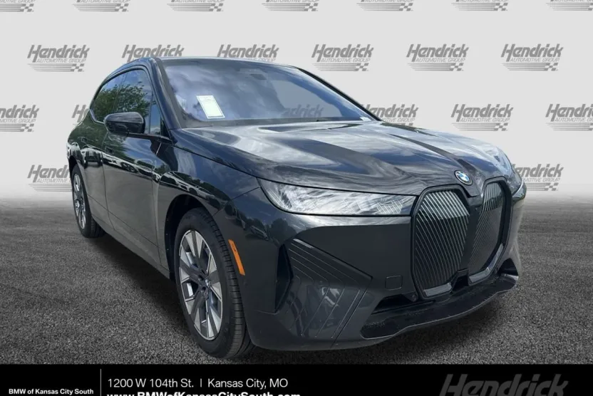 2026 Bmw iX photo 1