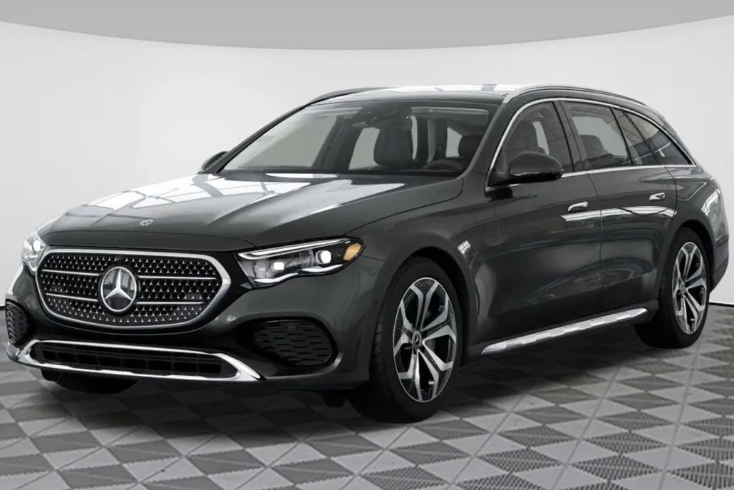2025 Mercedes Benz E 450 4MATIC All-Terrain photo 1