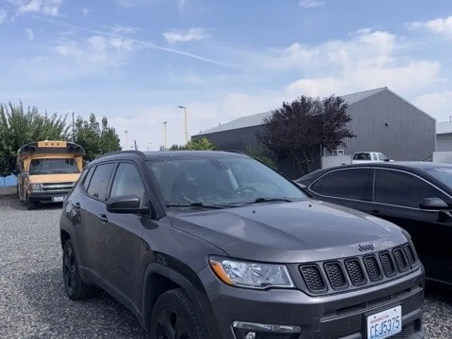 2018 Jeep Compass Latitude photo 1