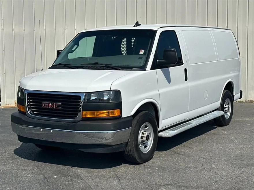 2021 Gmc Savana Cargo 2500 photo 1