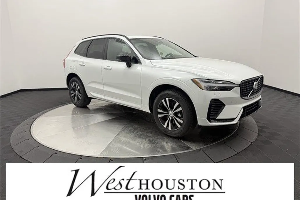 2025 Volvo XC60 B5 Core photo 1