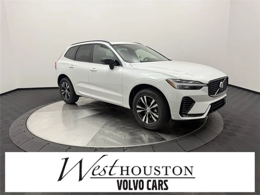 2025 Volvo XC60 B5 Core photo 1