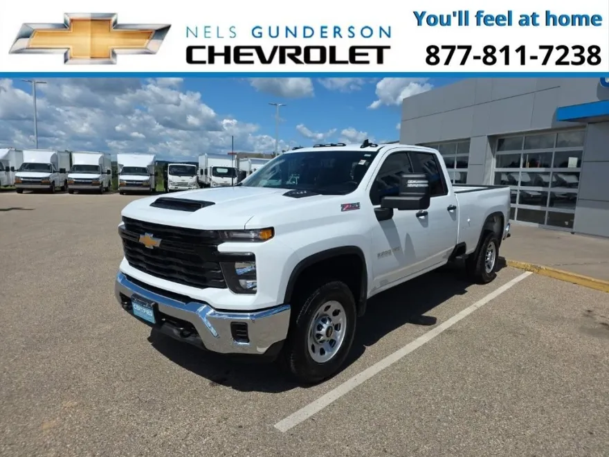 2025 Chevrolet Silverado 3500HD photo 1