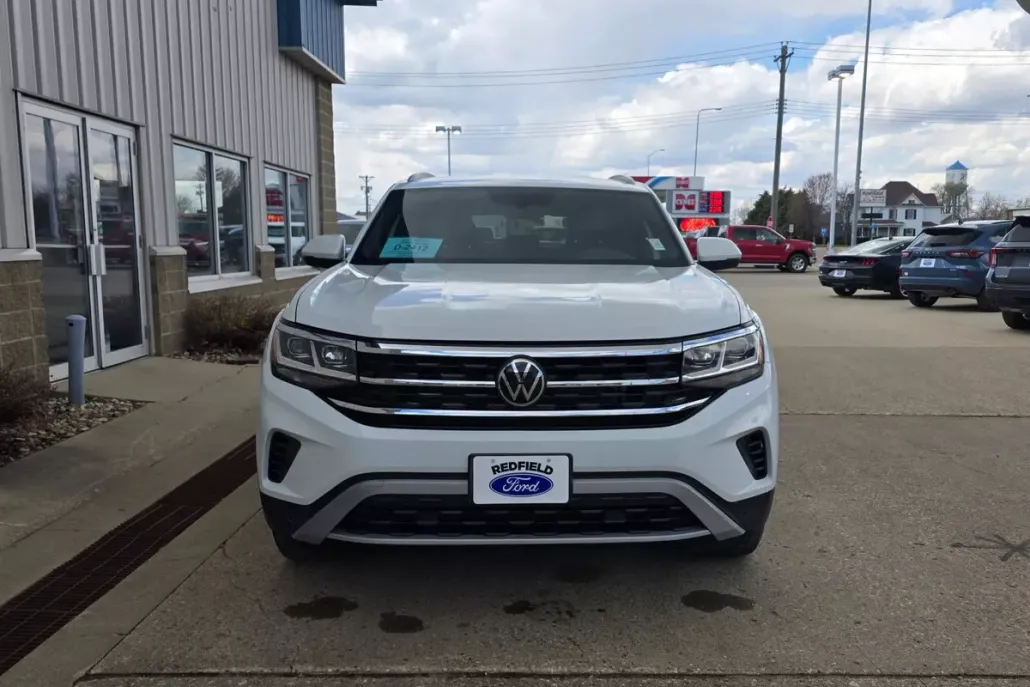 2020 Volkswagen Atlas Cross Sport SE Technology photo 1