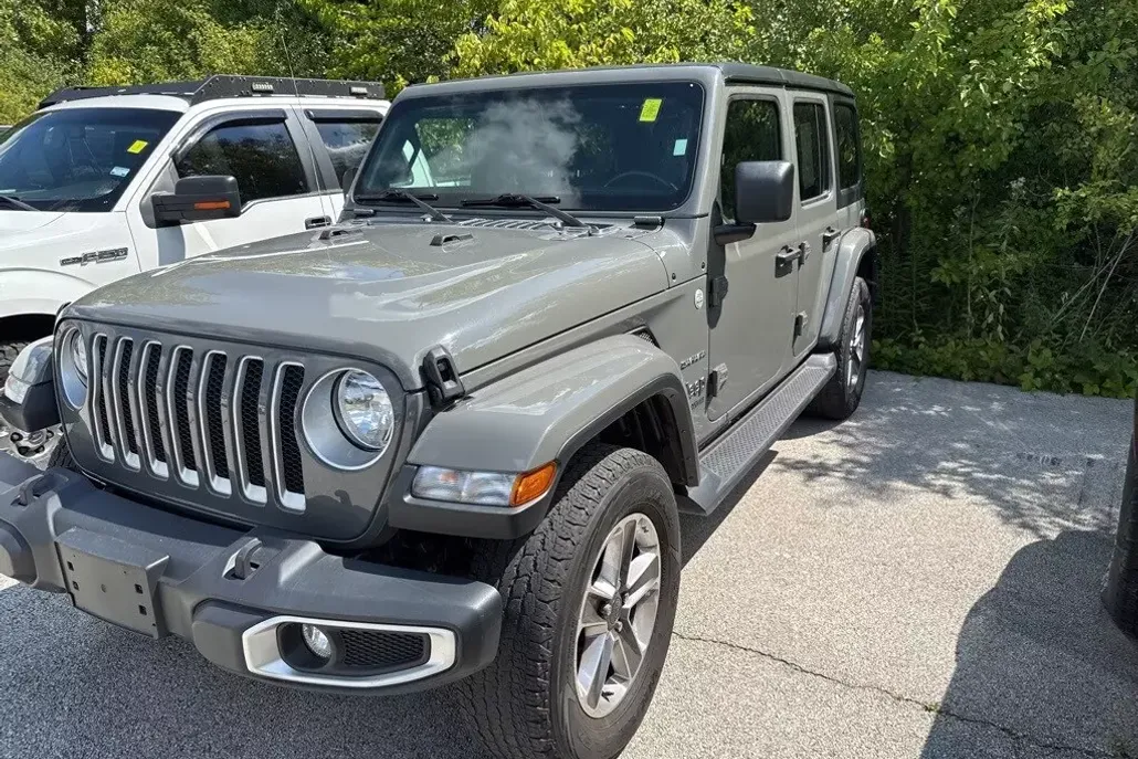 2021 Jeep Wrangler Unlimited Sahara photo 1