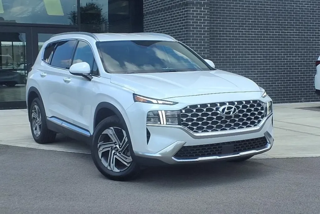 2022 Hyundai Santa Fe SEL photo 1