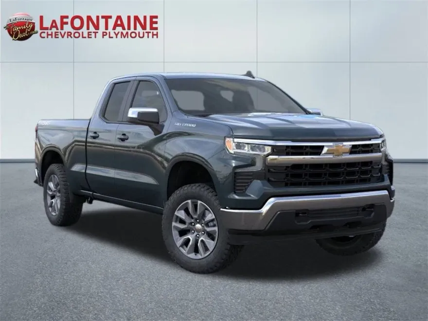 2025 Chevrolet Silverado 1500 LT photo 1