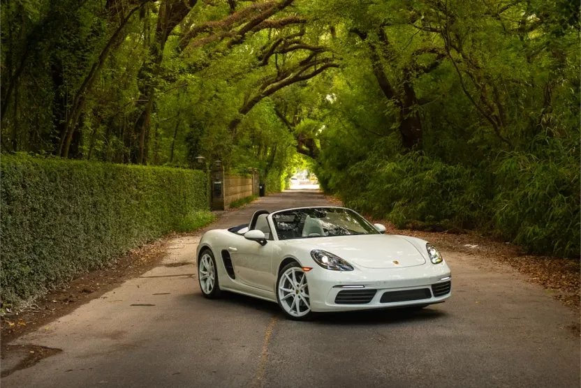 2022 Porsche Boxster photo 1