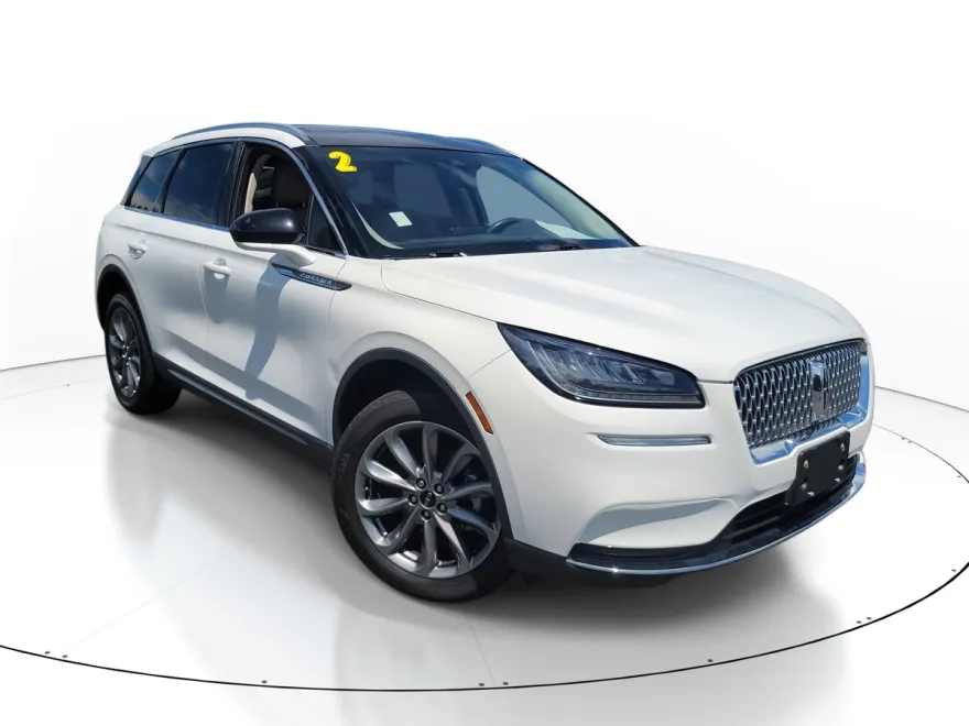 2022 Lincoln Corsair Standard photo 1