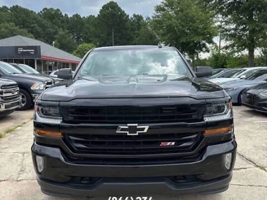 2019 Chevrolet Silverado 1500 LT Z71 photo 1