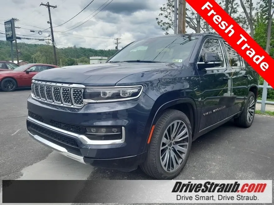 2023 Jeep Grand Wagoneer III photo 1