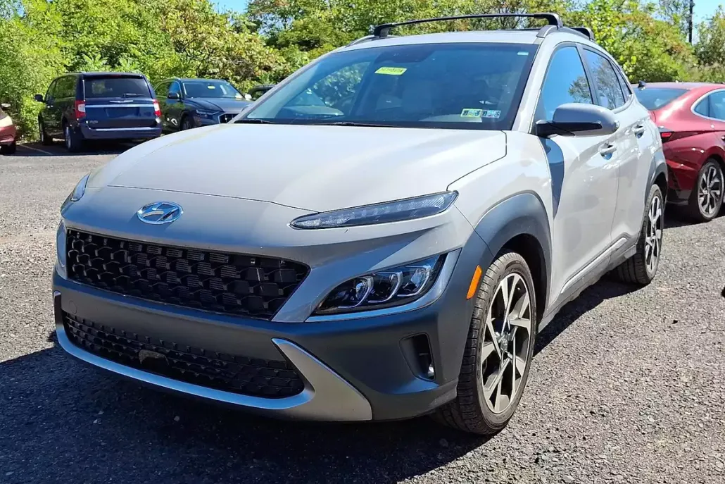 2023 Hyundai Kona Limited photo 1