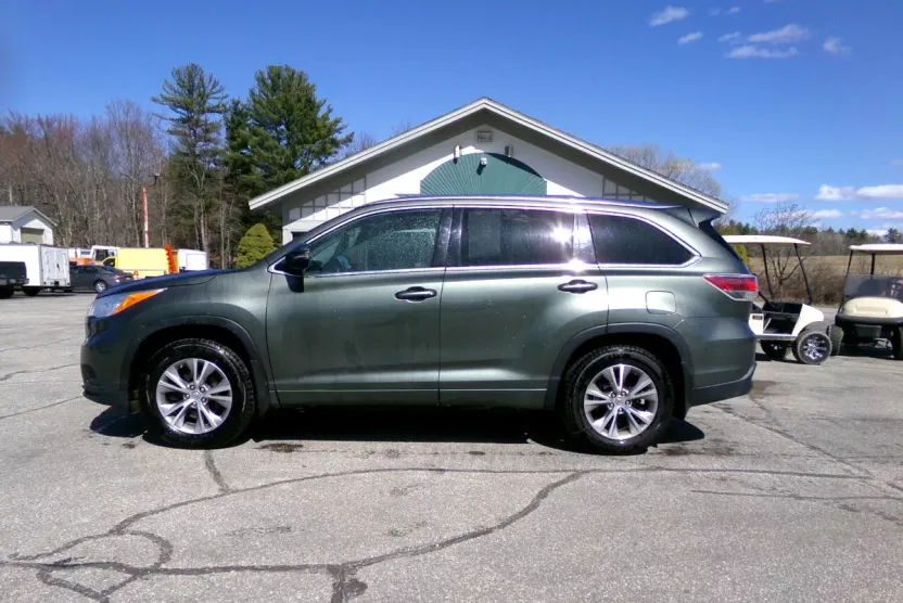 2015 Toyota Highlander XLE photo 1