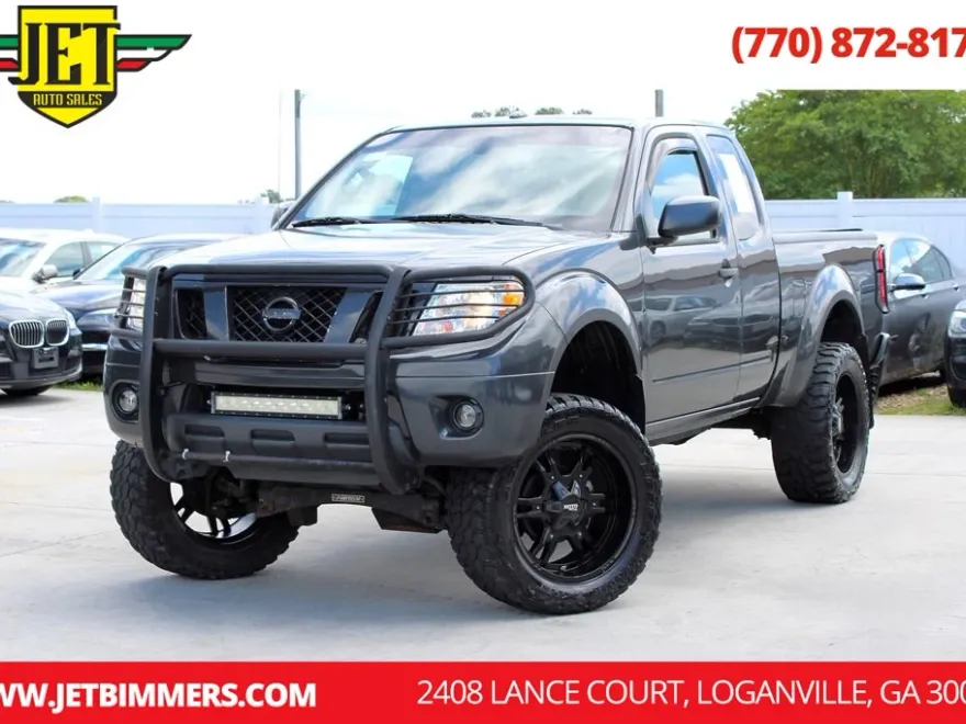 2013 Nissan Frontier SV photo 1