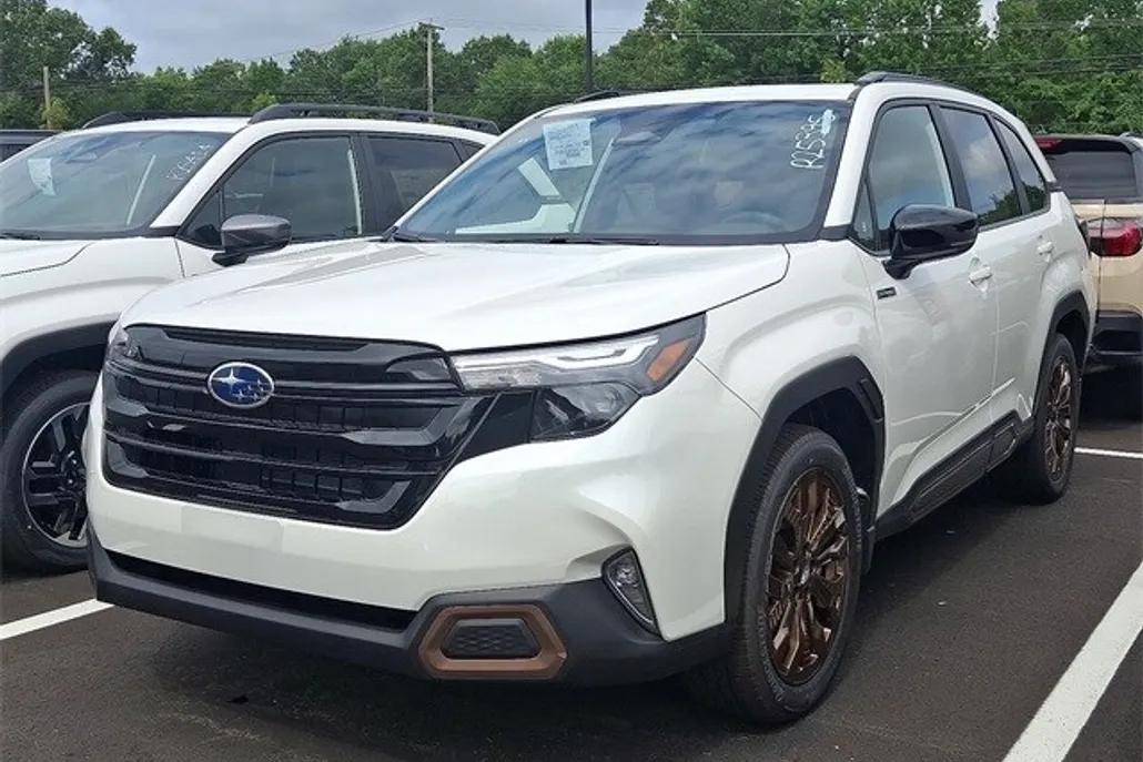 2025 Subaru Forester Sport photo 1