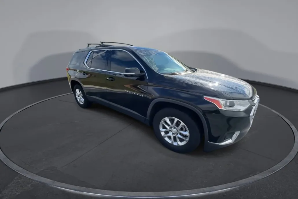 2018 Chevrolet Traverse Cloth 1LT photo 1
