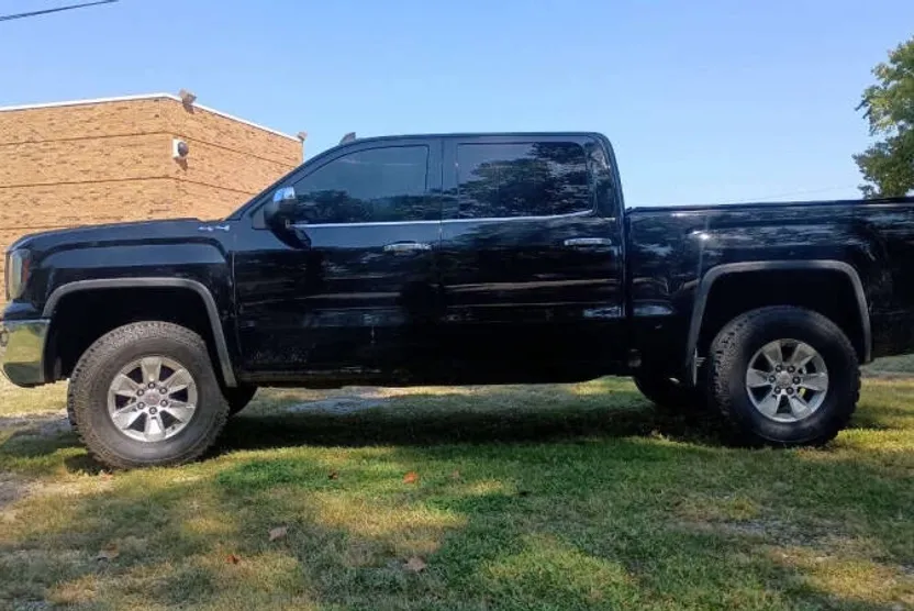 2016 Gmc Sierra 1500 SLT photo 1