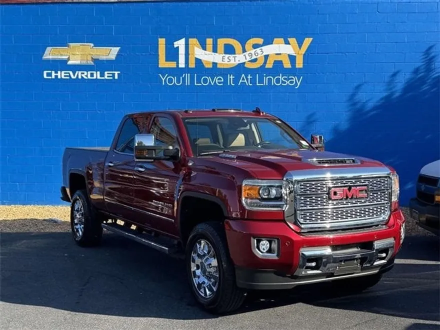 2019 Gmc Sierra 2500 HD Denali photo 1