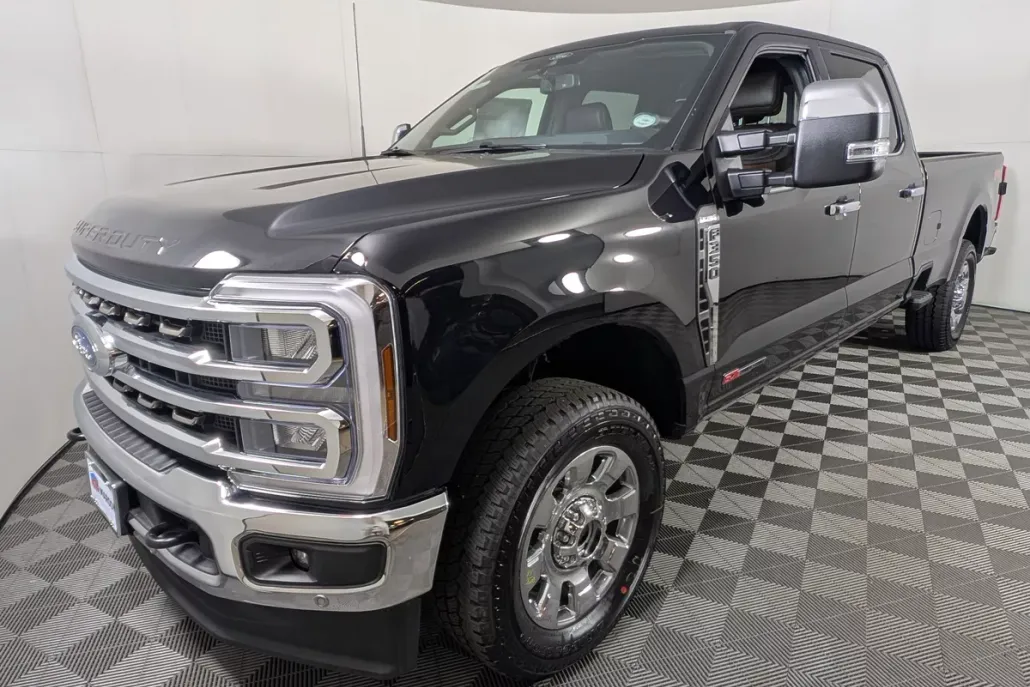 2025 Ford F-350 King Ranch photo 1