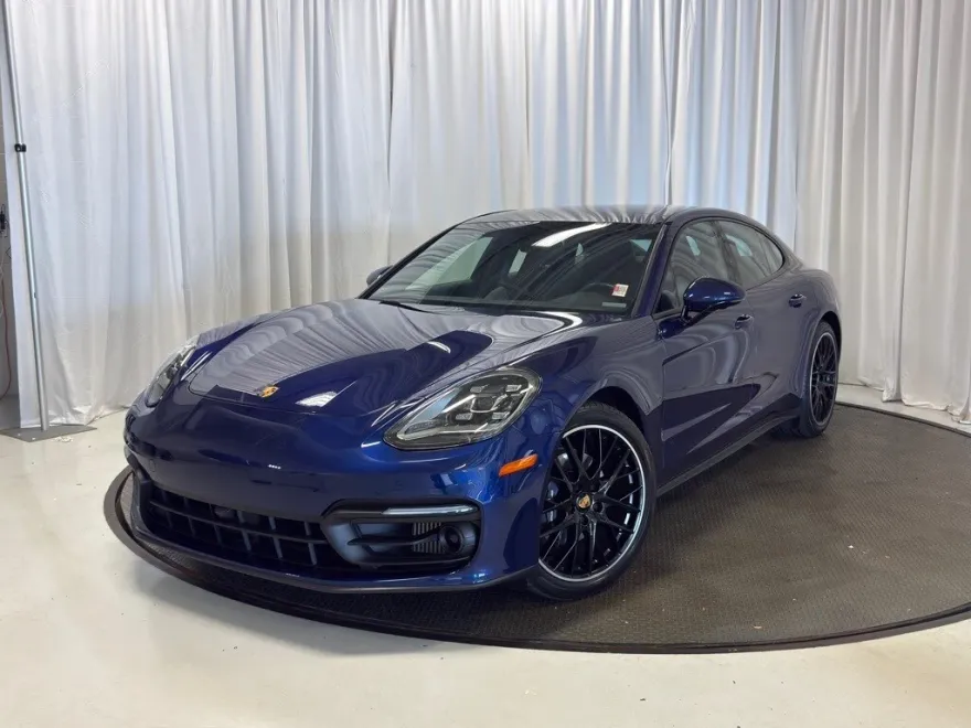 2023 Porsche Panamera 4 photo 1