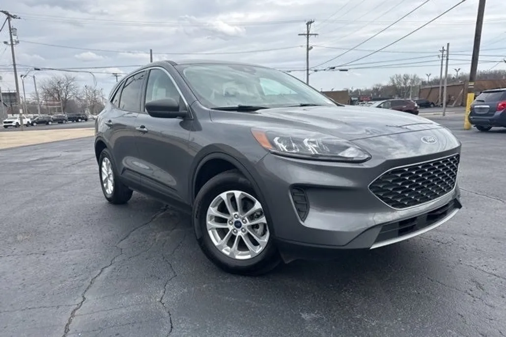 2022 Ford Escape SE photo 1