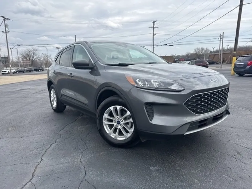 2022 Ford Escape SE photo 1