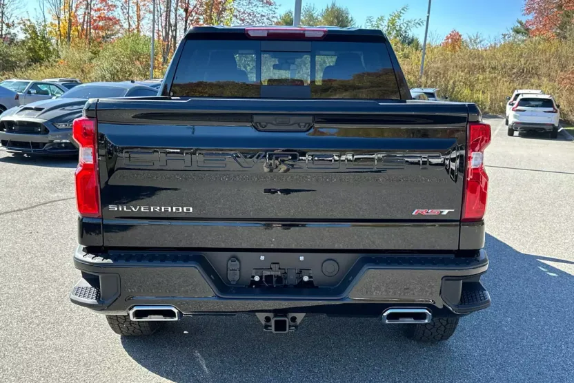 2025 Chevrolet Silverado 1500 RST photo 1
