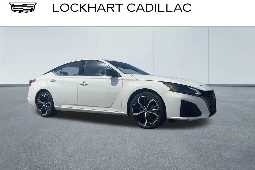 2024 Nissan Altima 2.5 SR photo 1