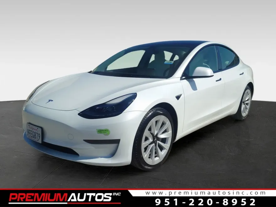 2023 Tesla Model 3 photo 1