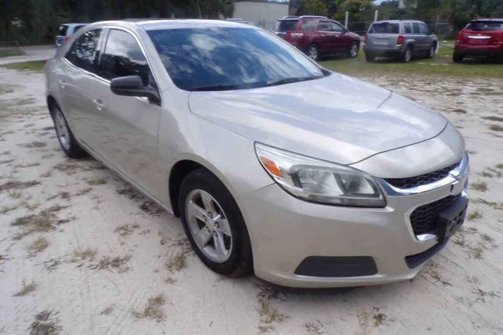 2015 Chevrolet Malibu LS photo 1