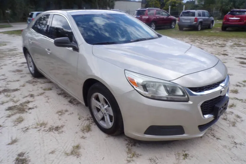 2015 Chevrolet Malibu LS photo 1
