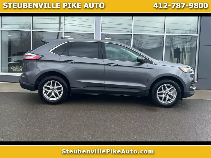2023 Ford Edge SEL photo 1