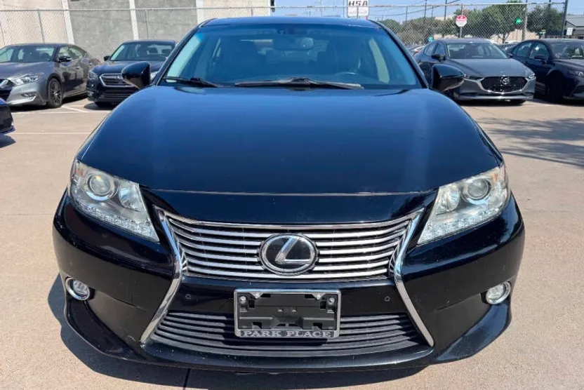 2014 Lexus ES 350 photo 1