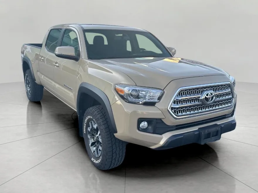 2017 Toyota Tacoma TRD Double Cab V6 4x4 photo 1