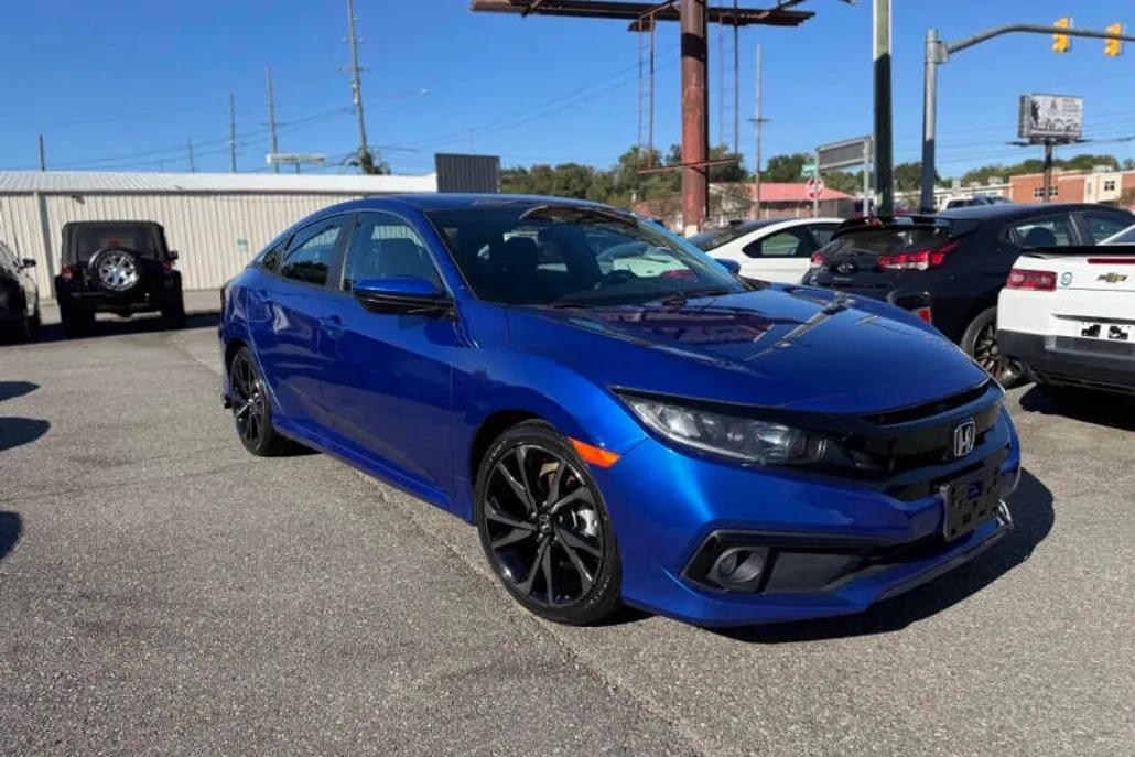 2020 Honda Civic Sport photo 1