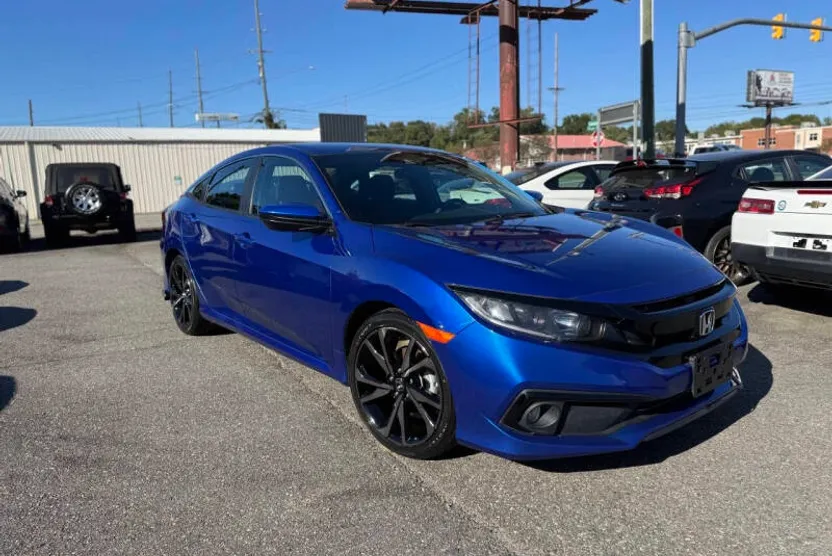 2020 Honda Civic Sport photo 1