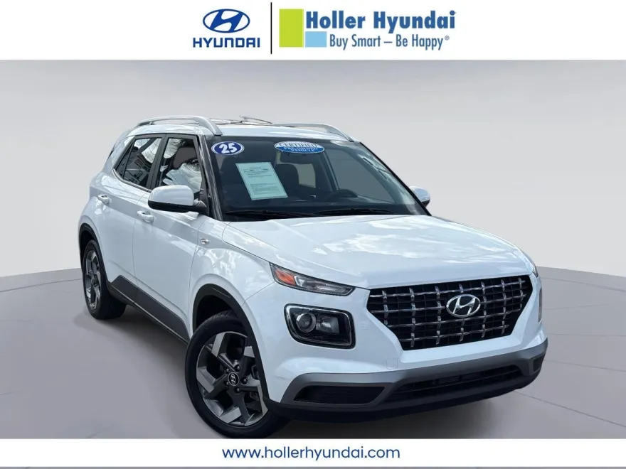 2025 Hyundai Venue SEL photo 1