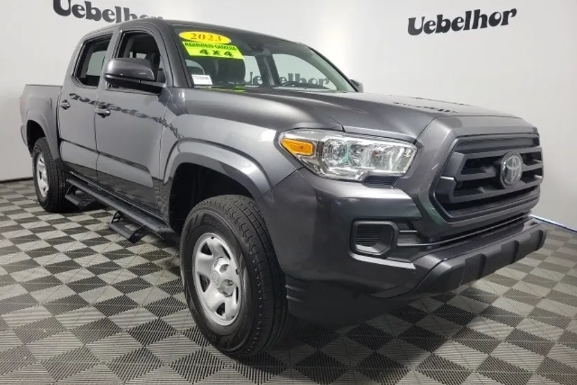 2023 Toyota Tacoma SR V6 photo 1