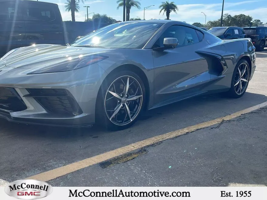 2022 Chevrolet Corvette Stingray 2LT photo 1
