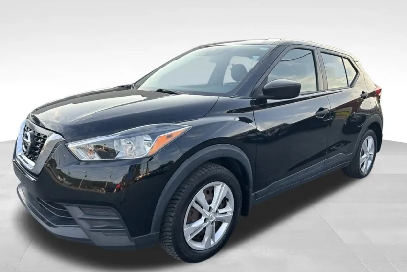 2020 Nissan Kicks S photo 1