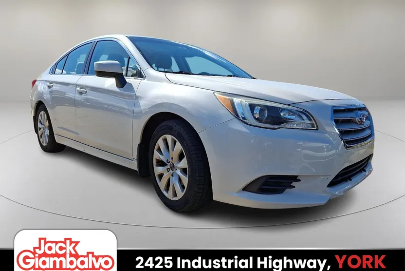 2015 Subaru Legacy 2.5i Premium photo 1