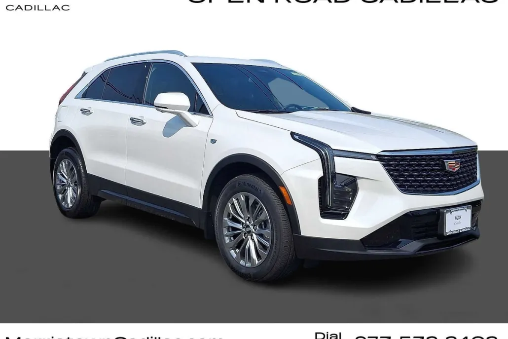 2025 Cadillac XT4 Premium Luxury photo 1