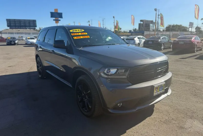 2018 Dodge Durango SXT Plus Sport photo 1