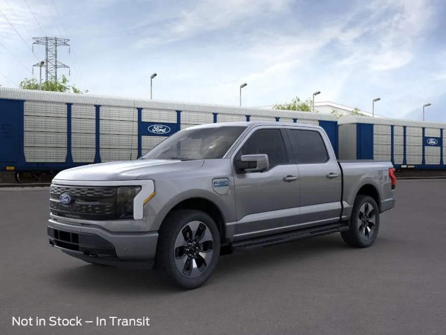 2025 Ford F-150 Lightning Platinum photo 1
