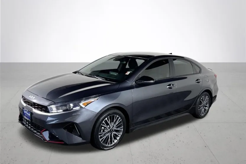 2023 Kia Forte GT-Line photo 1