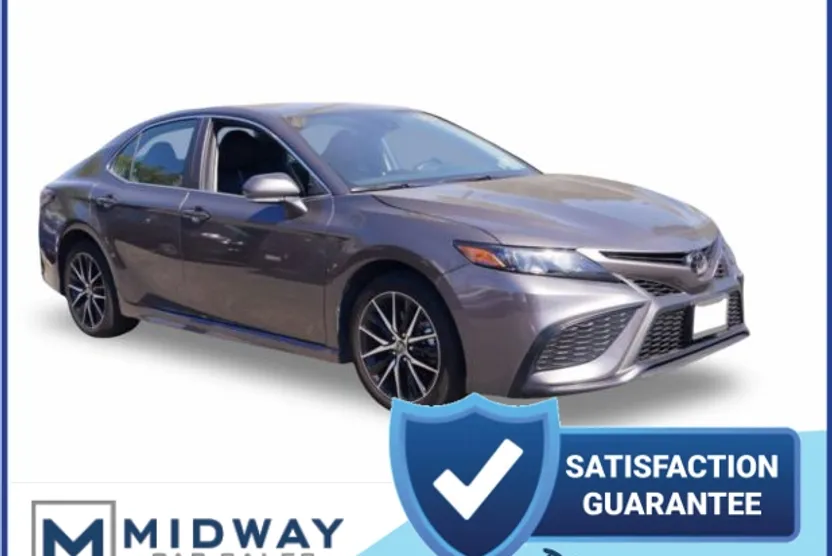 2024 Toyota Camry SE photo 1