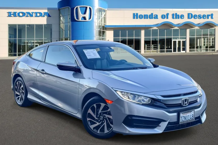 2017 Honda Civic photo 1