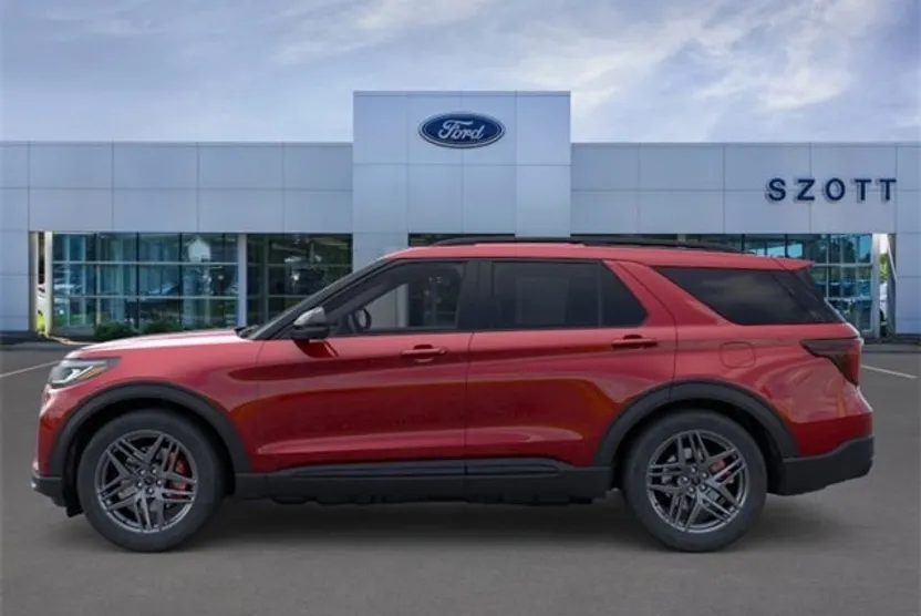2025 Ford Explorer ST photo 1