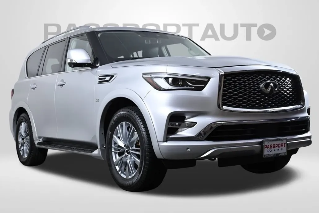 2020 Infiniti QX80 Luxe photo 1