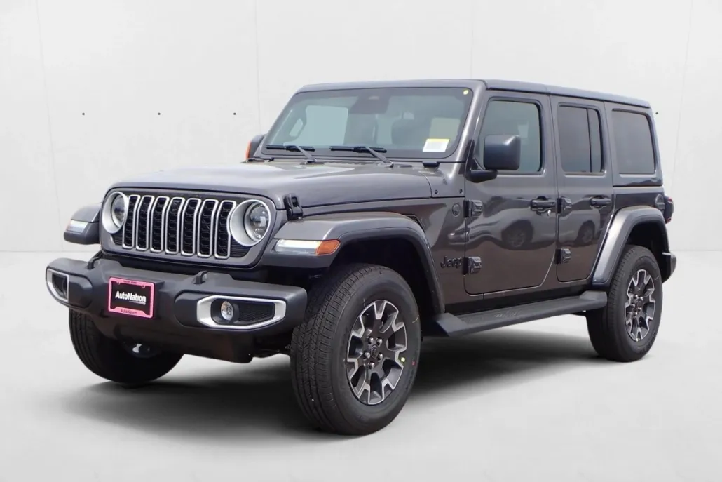 2025 Jeep Wrangler Sahara photo 1